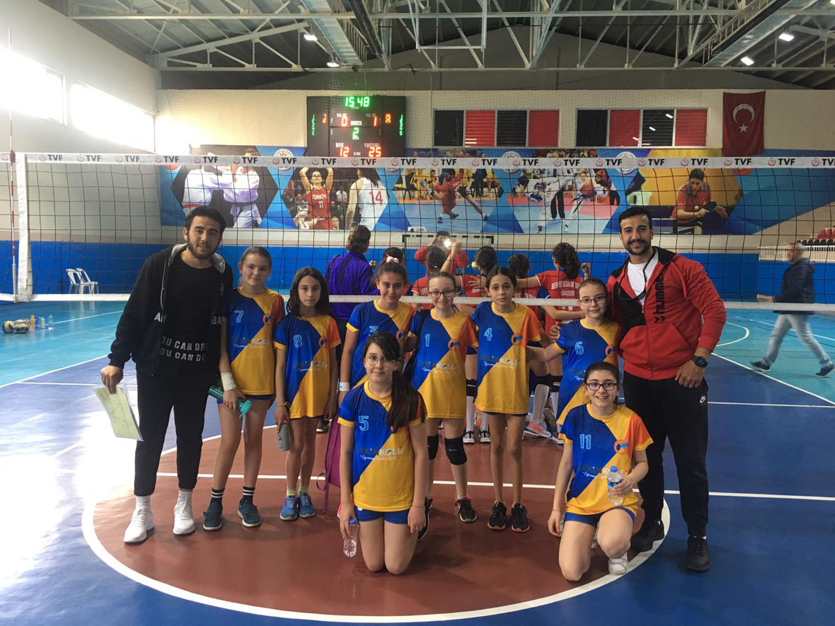 Etkin Kolej | Voleybol Maçı Kızlar