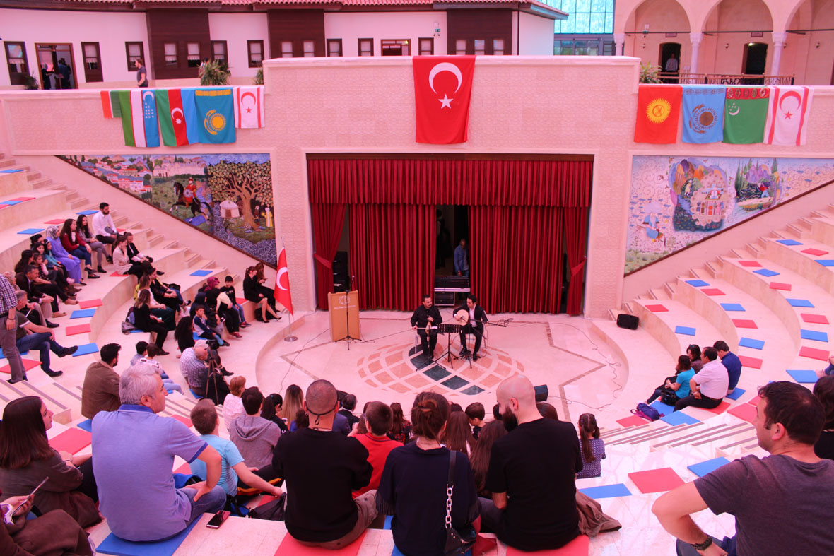 Etkin Kolej | Dünyada Etkin Türk Kültürü