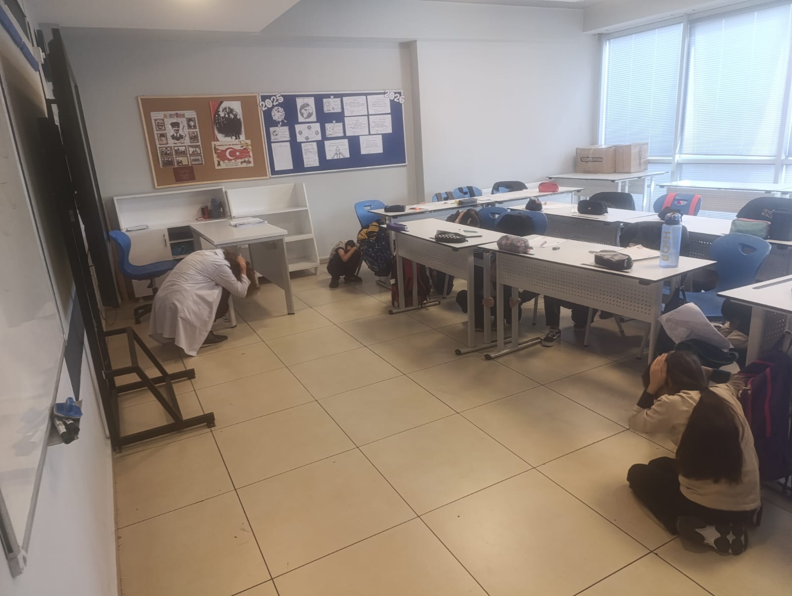 Etkin Kolej | ETKİN KOLEJDE DEPREM TATBİKATI