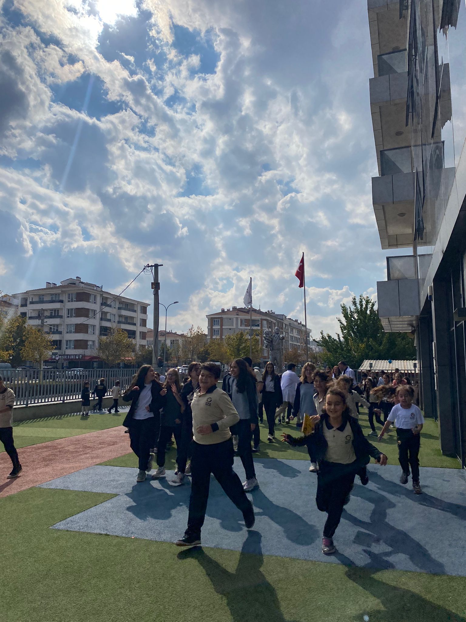 Etkin Kolej | ETKİN KOLEJDE DEPREM TATBİKATI