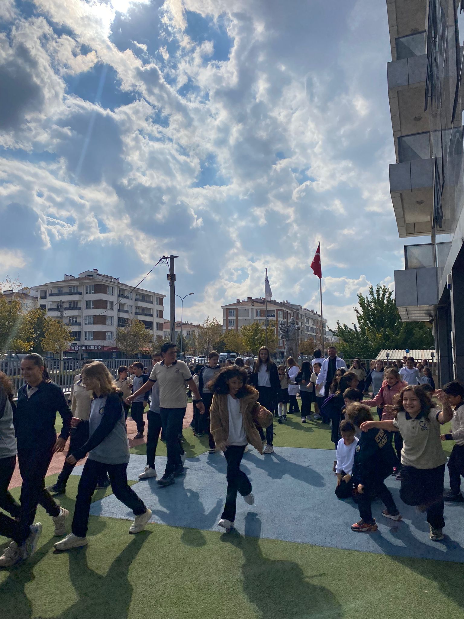 Etkin Kolej | ETKİN KOLEJDE DEPREM TATBİKATI
