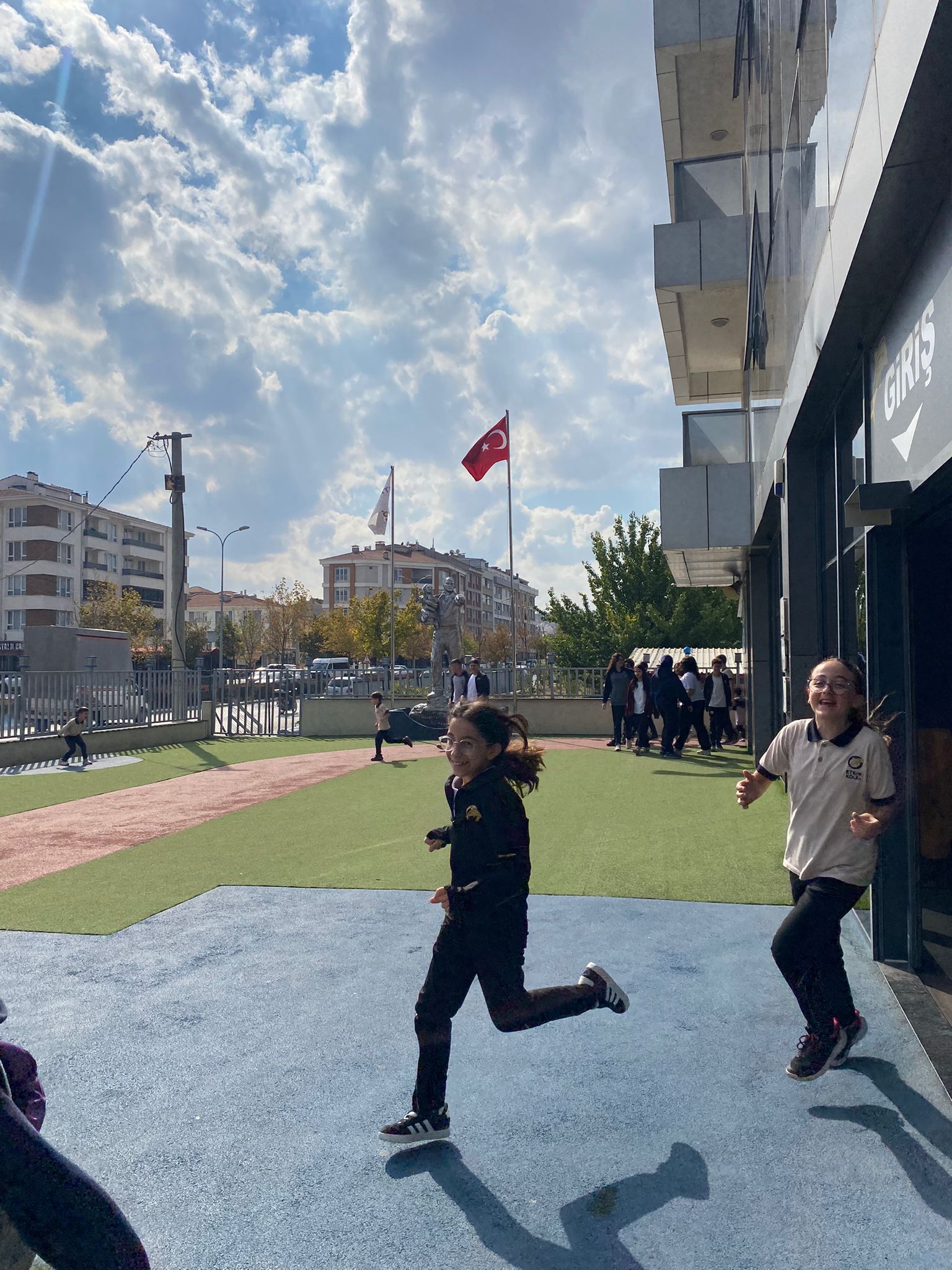 Etkin Kolej | ETKİN KOLEJDE DEPREM TATBİKATI