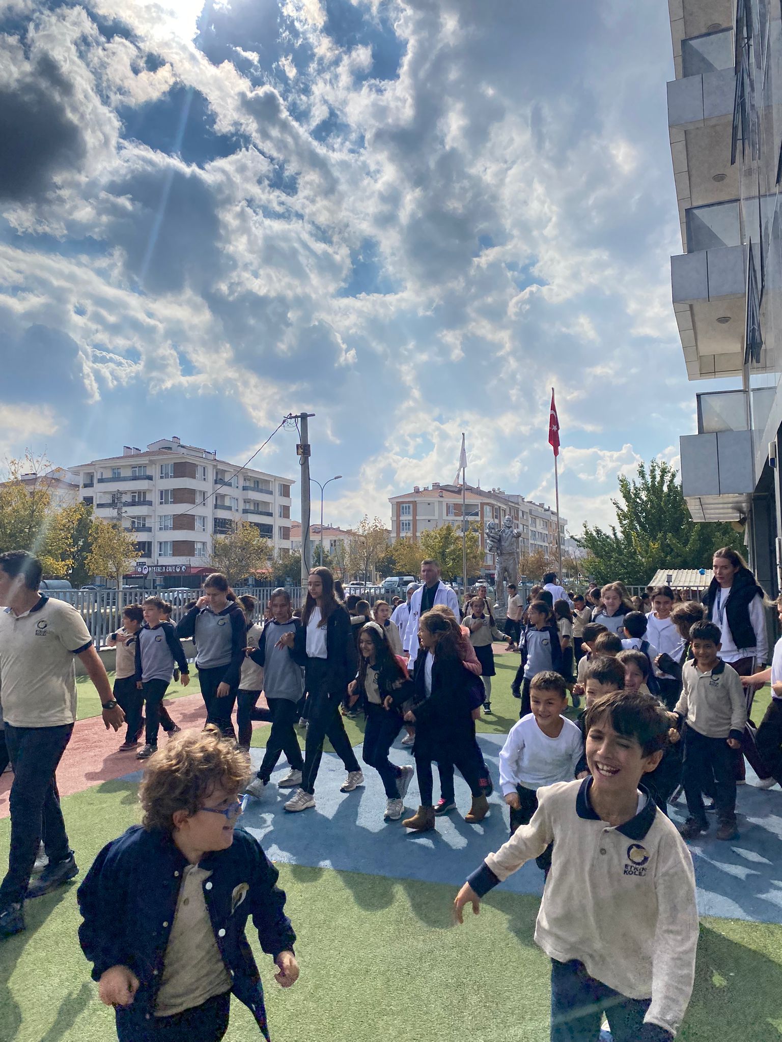 Etkin Kolej | ETKİN KOLEJDE DEPREM TATBİKATI