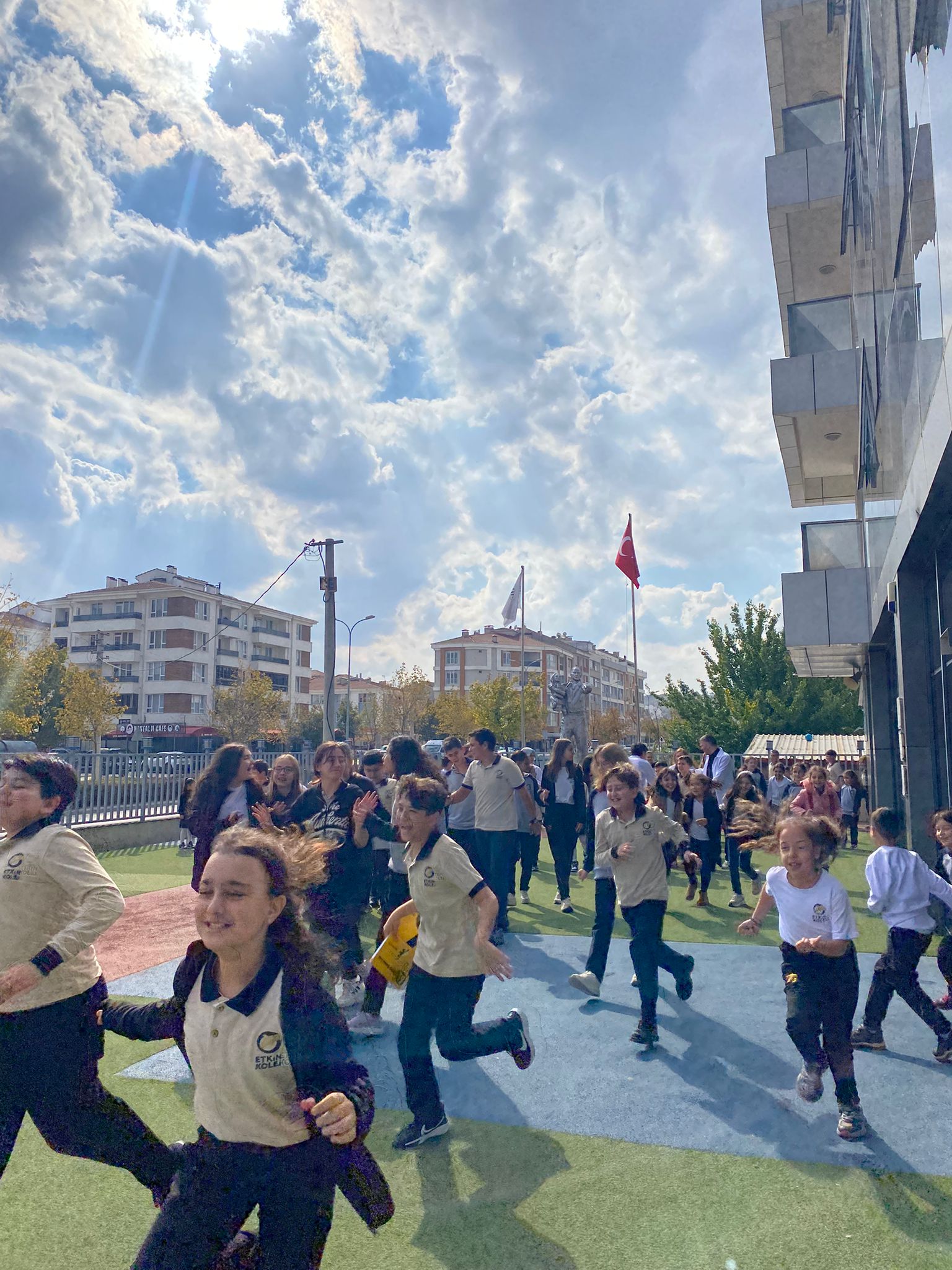 Etkin Kolej | ETKİN KOLEJDE DEPREM TATBİKATI