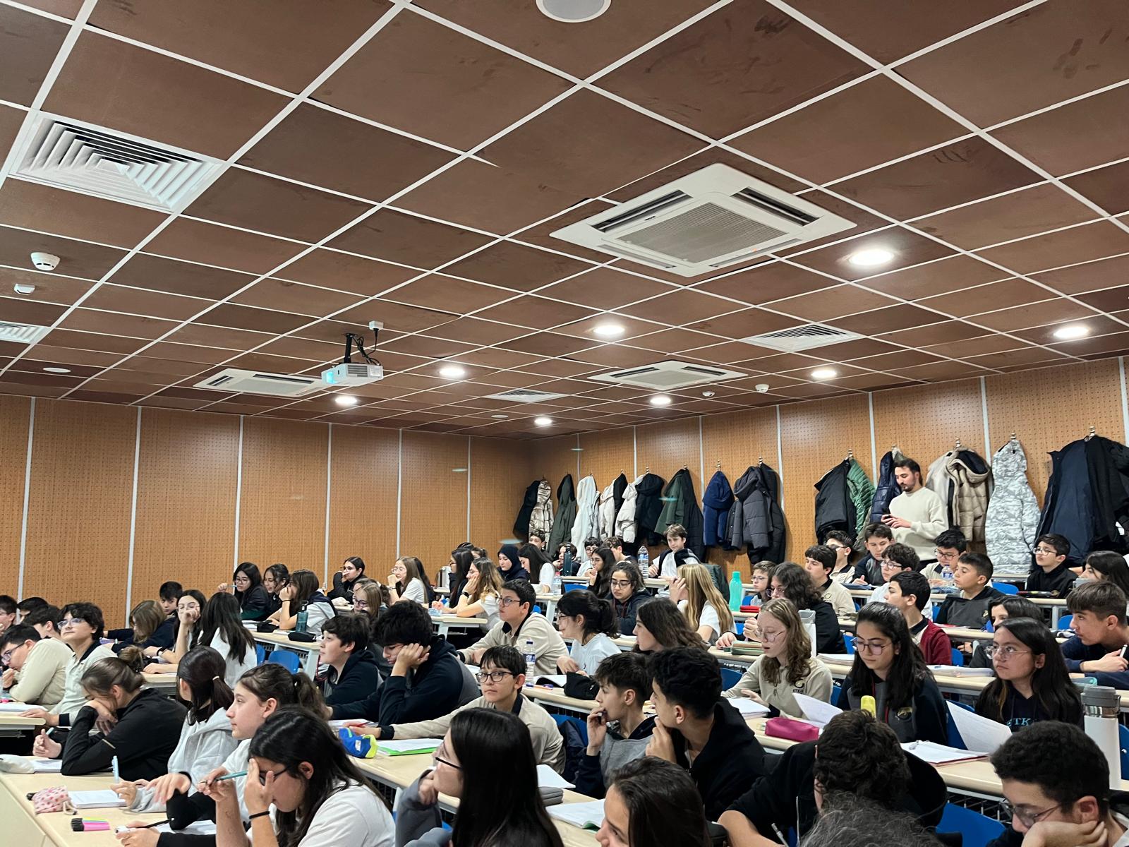Etkin Kolej | Geleceğin Üniversitelileri Eskişehir Osman Gazi Üniversitesi'nde Ders Başındaydı!