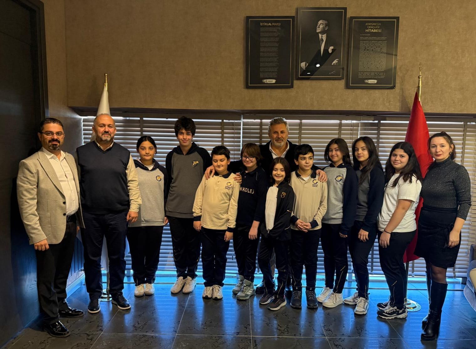 Etkin Kolej | İnovatif Beyinler Takımımız, Yönetim Kurulu Başkanımız Sayın Naci Karakuyu İle Bir Araya Geldi.