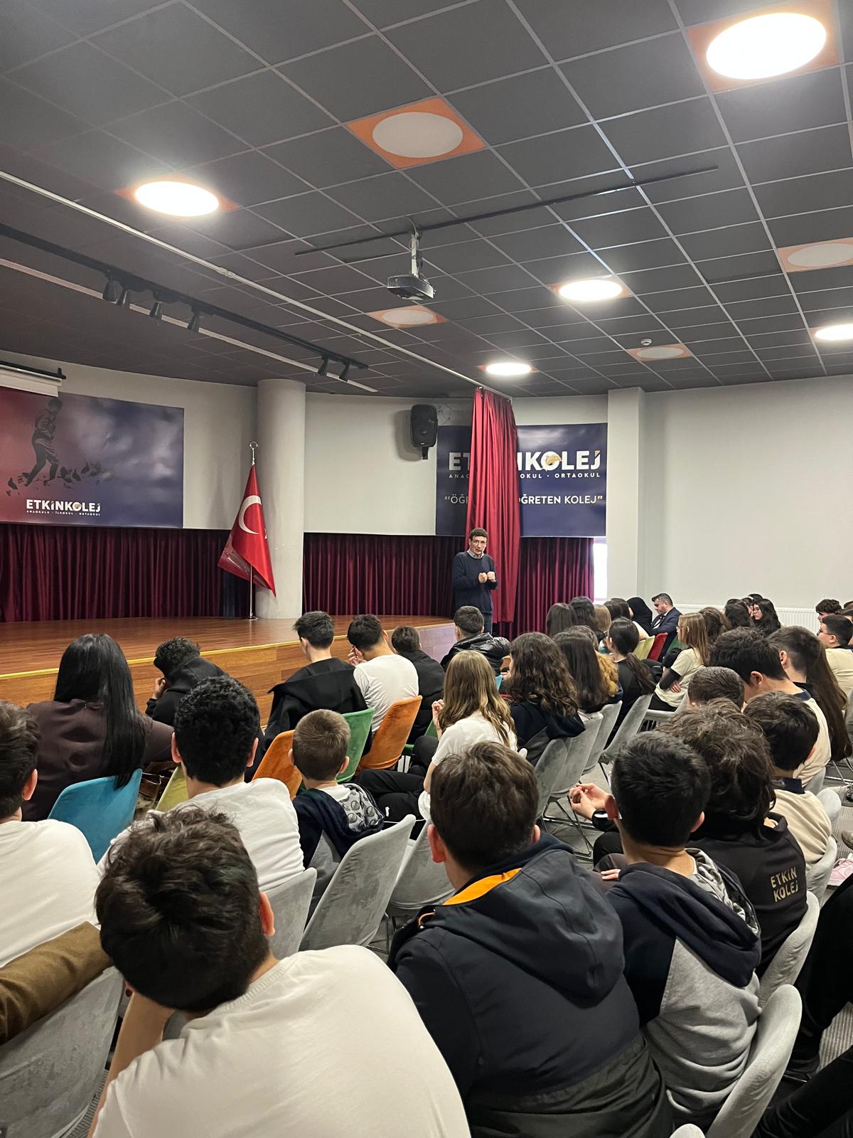 Etkin Kolej | Süleyman Beledioğlu'ndan Beyin Temelli Motivasyon Semineri