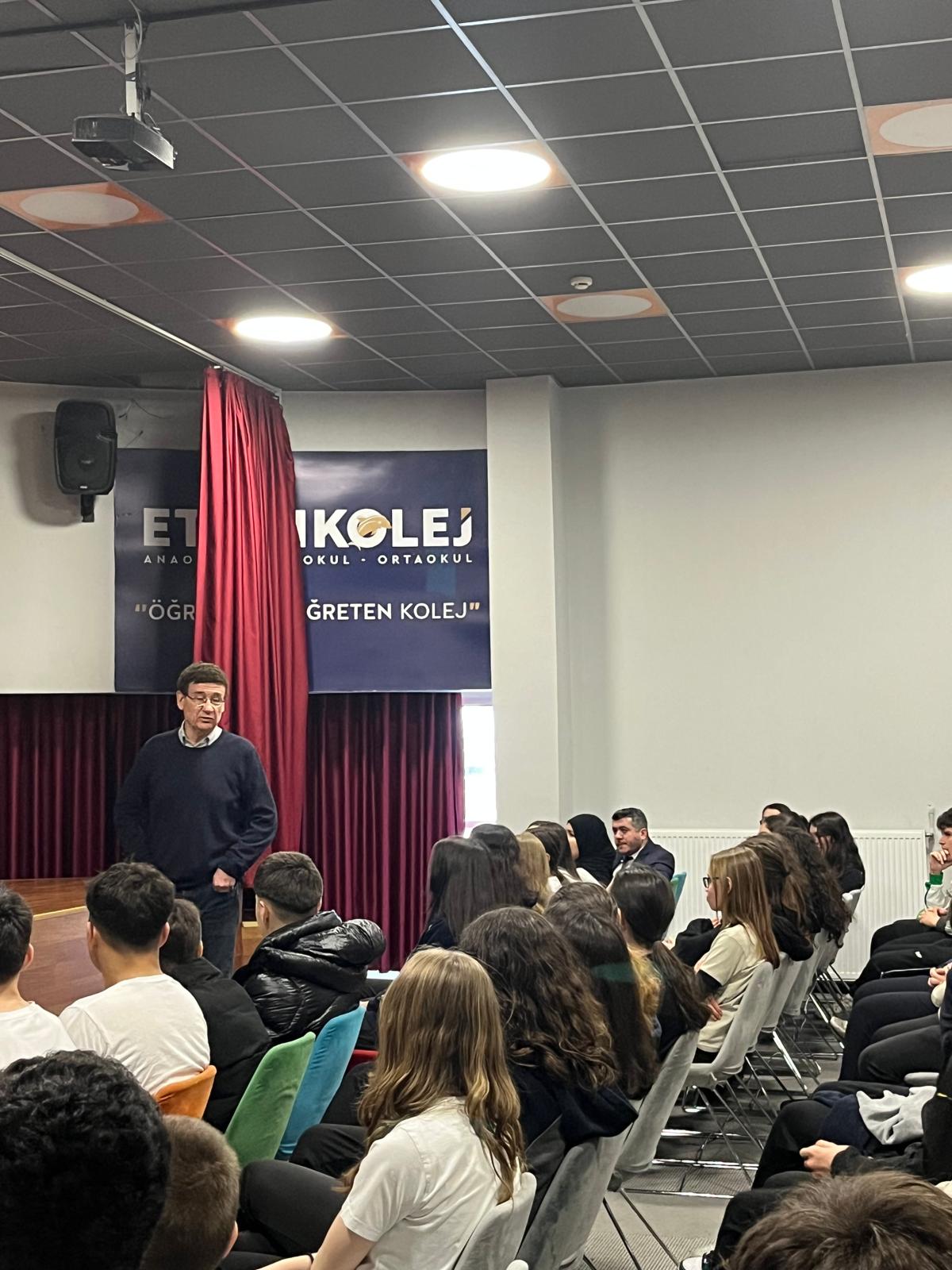 Etkin Kolej | Süleyman Beledioğlu'ndan Beyin Temelli Motivasyon Semineri