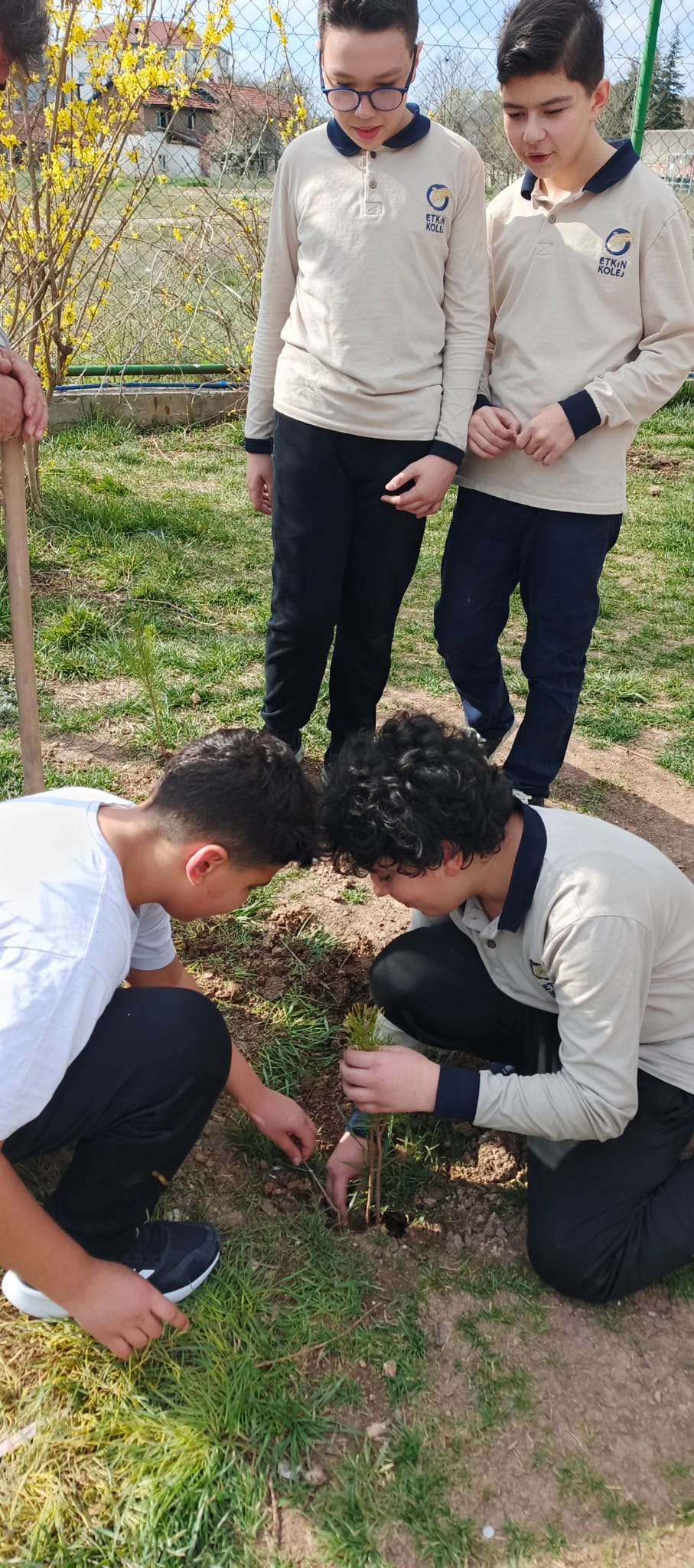 Etkin Kolej | 21–26 Mart Dünya Ormancılık Günü ve Orman Haftasında Fidan Dikim Etkinliği!