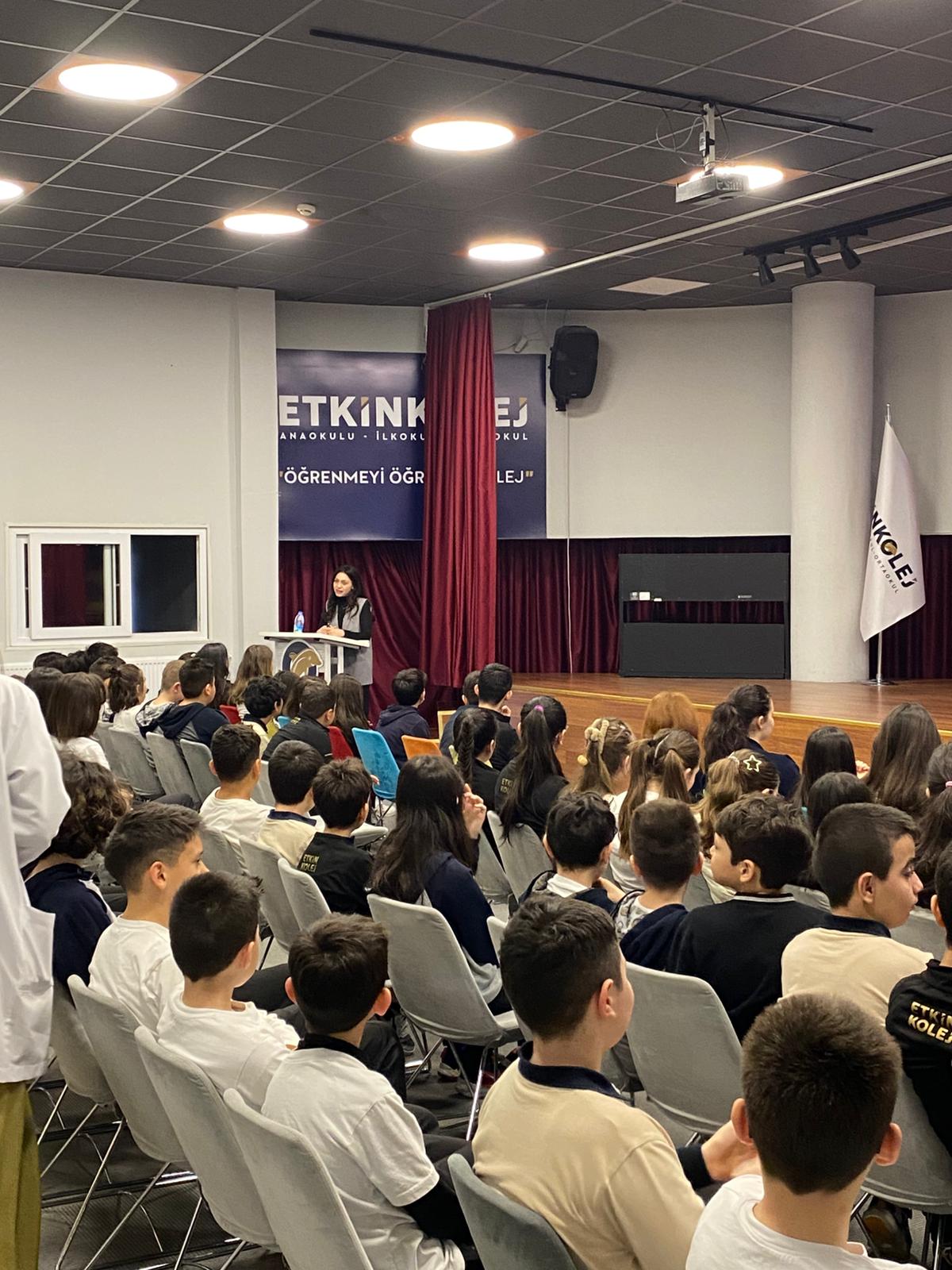 Etkin Kolej | Beden Algısı ve Beslenme Konulu Seminer