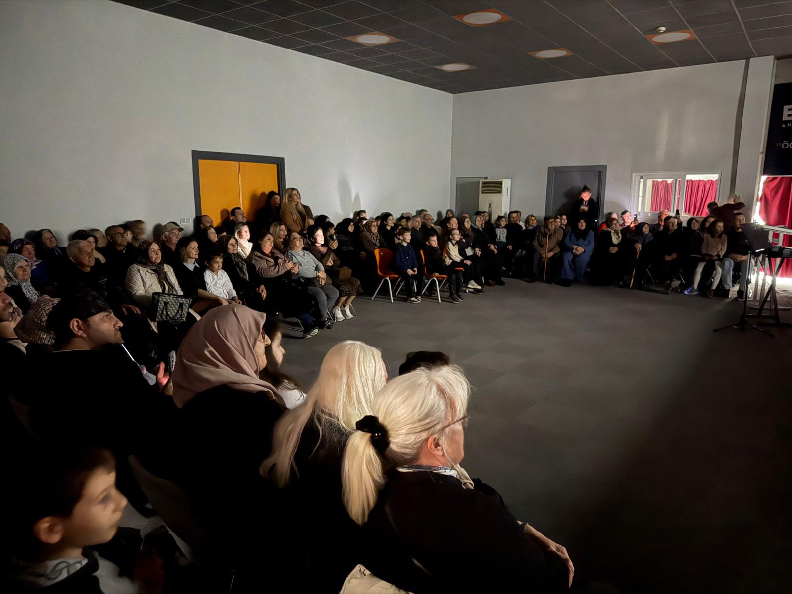 Etkin Kolej | Küçükler Büyükler El Ele Gönül Gönüle