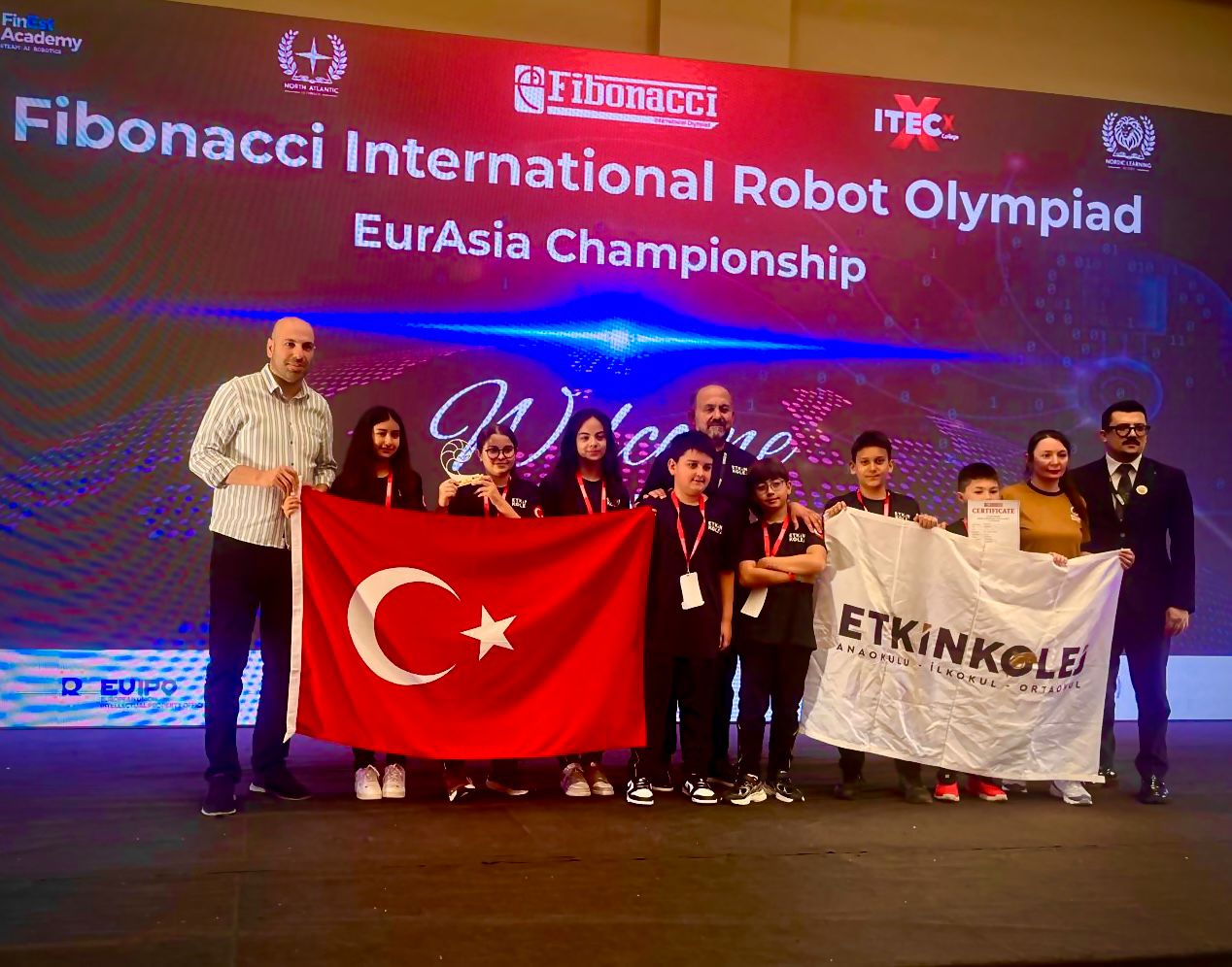 Etkin Kolej | Etkin Kolej İnovatif Beyinler Takımı Olimpiyat Birincisi